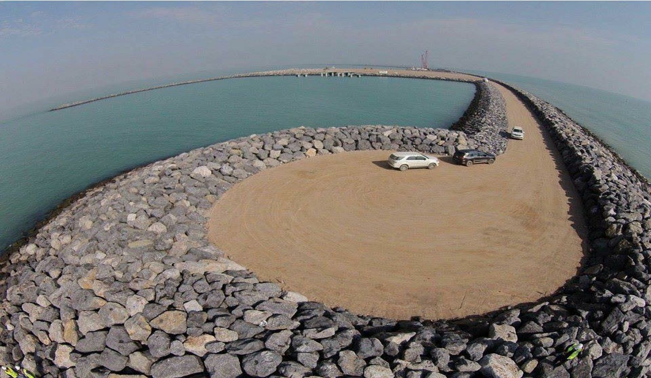 Wave Breaker Port